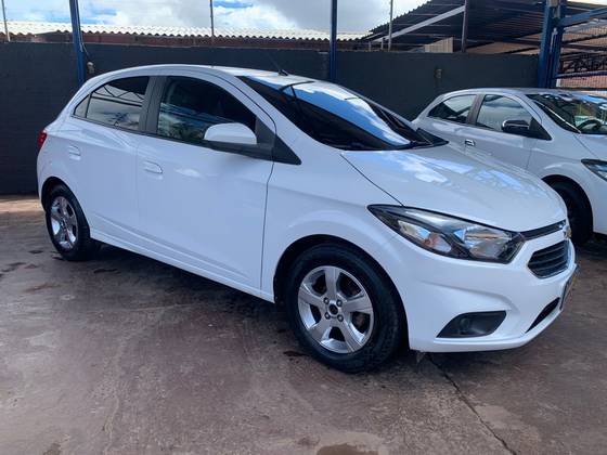 CHEVROLET ONIX 1.4 MPFI LT 8V FLEX 4P MANUAL